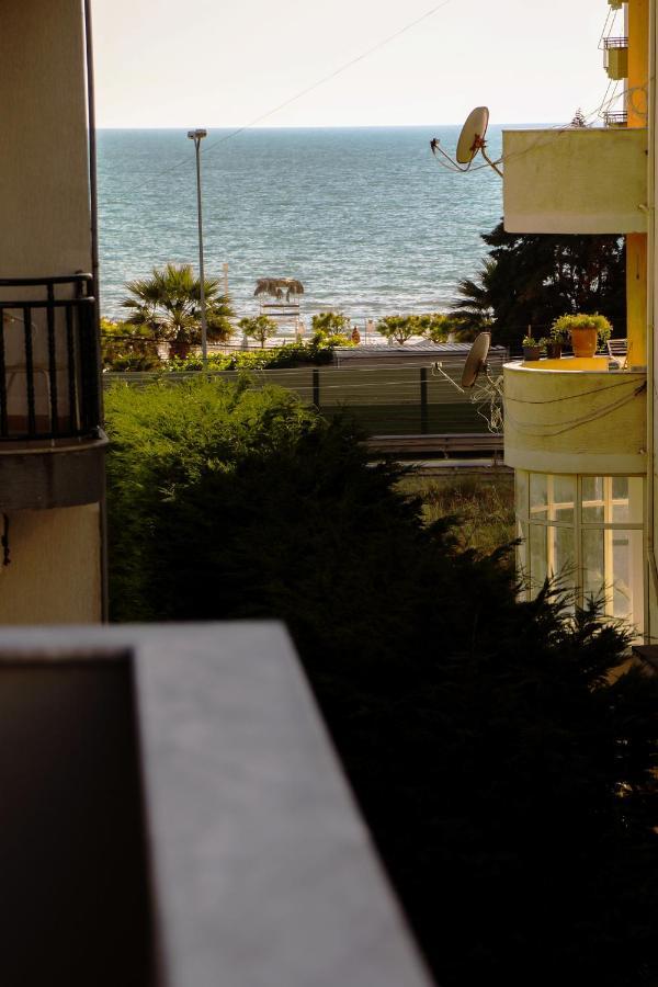 Hotel Vila Namiku Durrës Exteriér fotografie