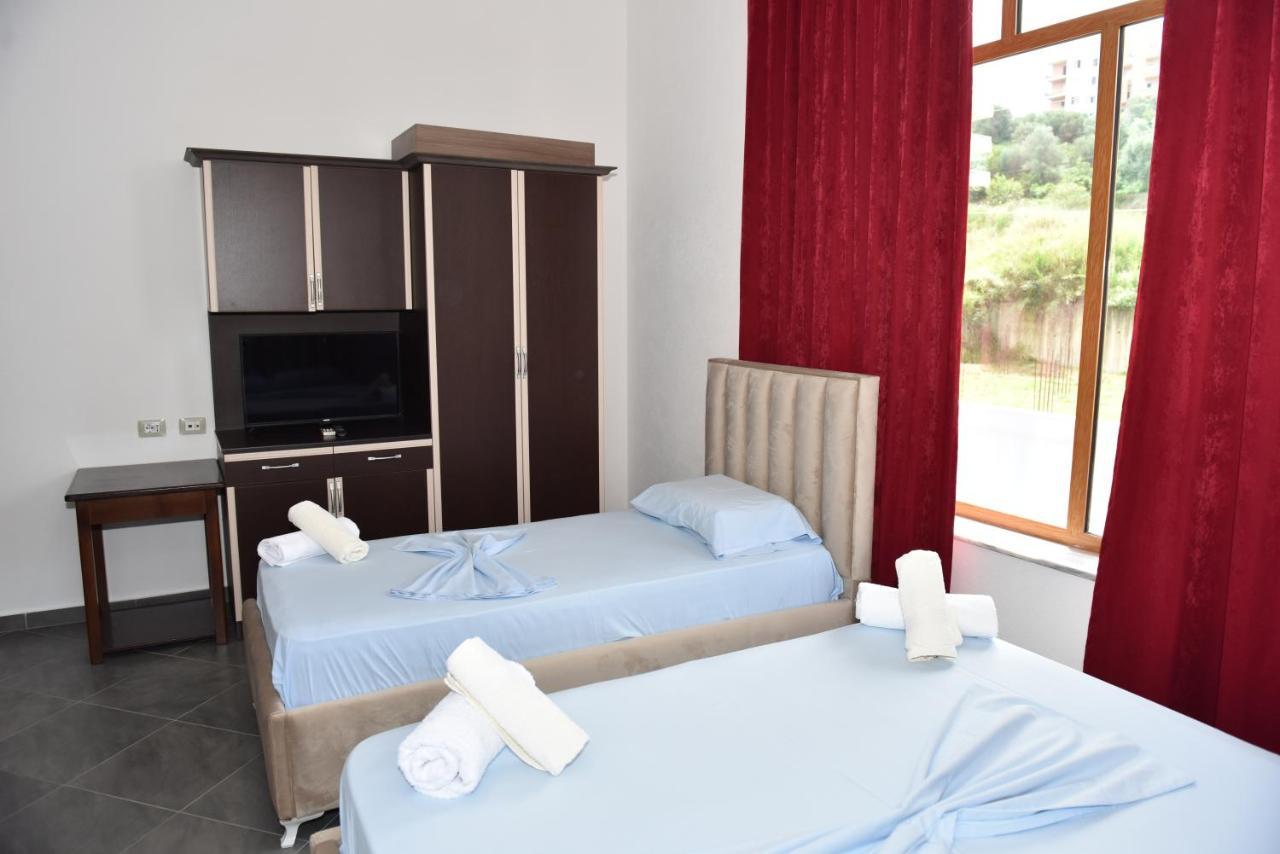 Hotel Vila Namiku Durrës Exteriér fotografie